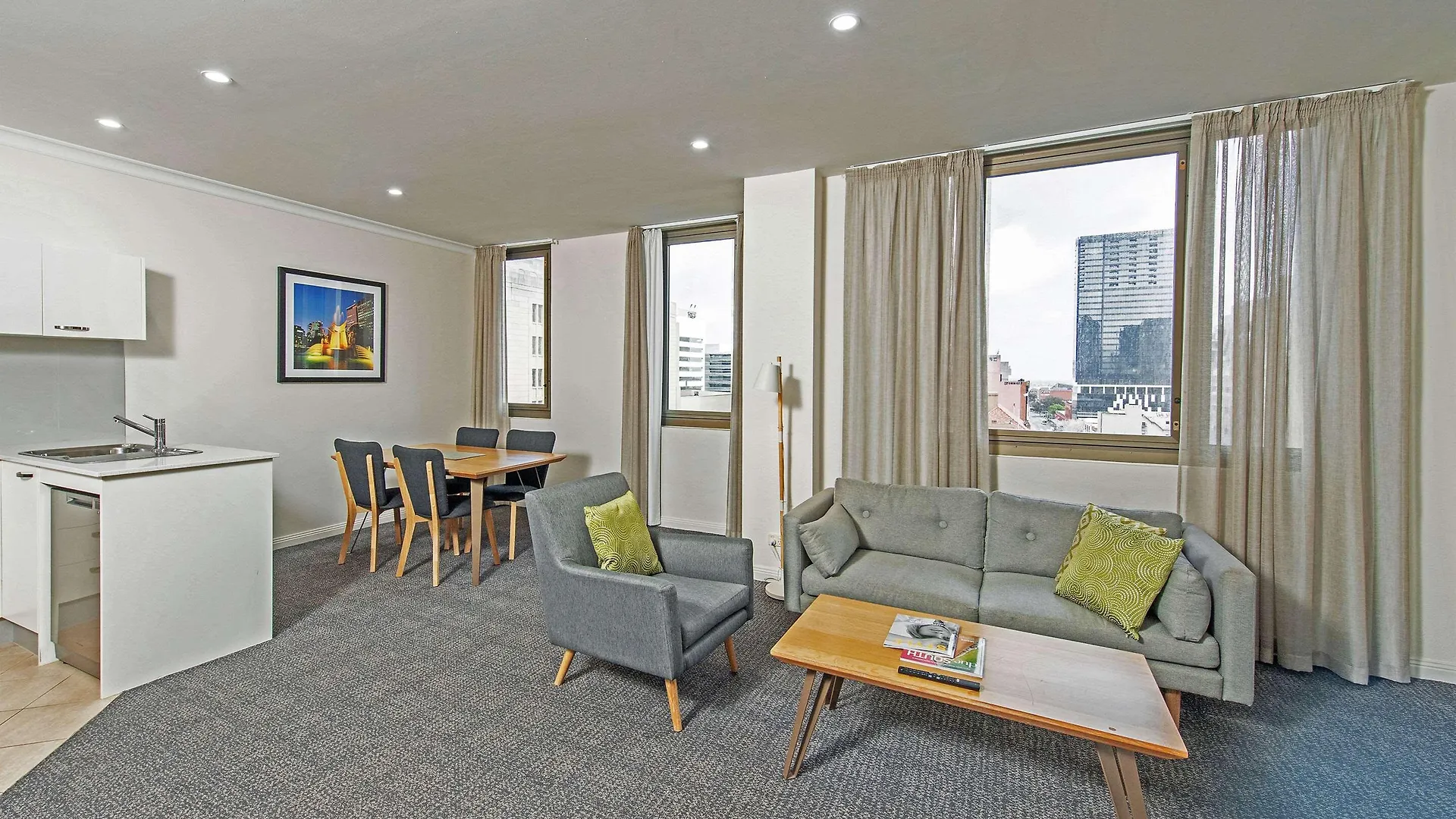 Quality Apartments Adelaide Central Aparthotel