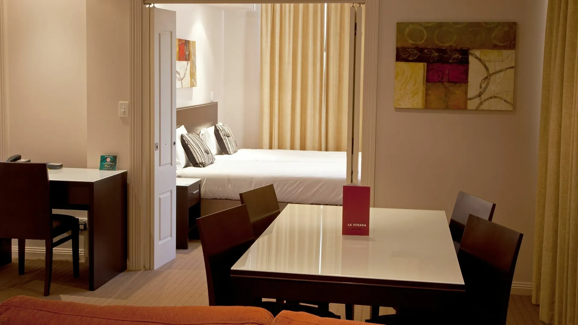 Aparthotel Quality Apartments Adelaide Central