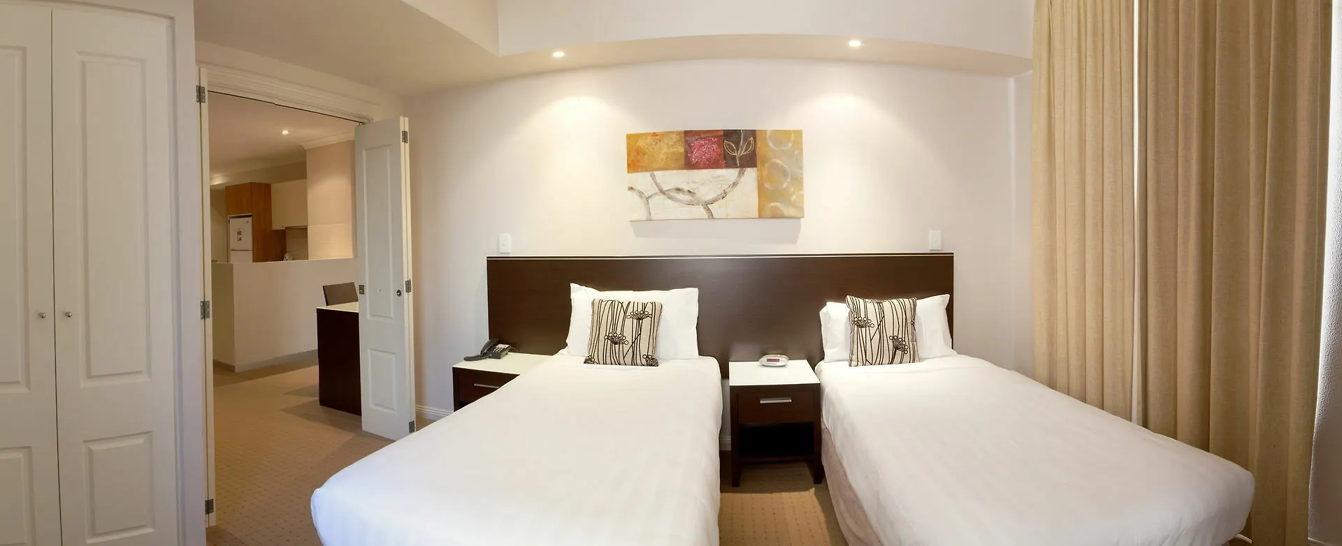 Quality Apartments Adelaide Central 4*,  Australia